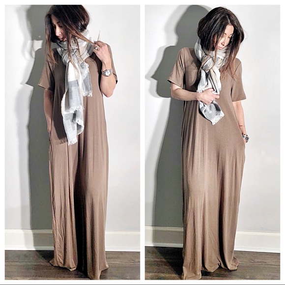 01 ✨FAVORITE ✨Mocha long side pocket maxi dress - Picture 4 of 8